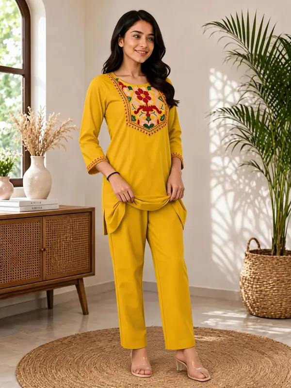 Yellow_Cotton_Kurta_Set_For_Women