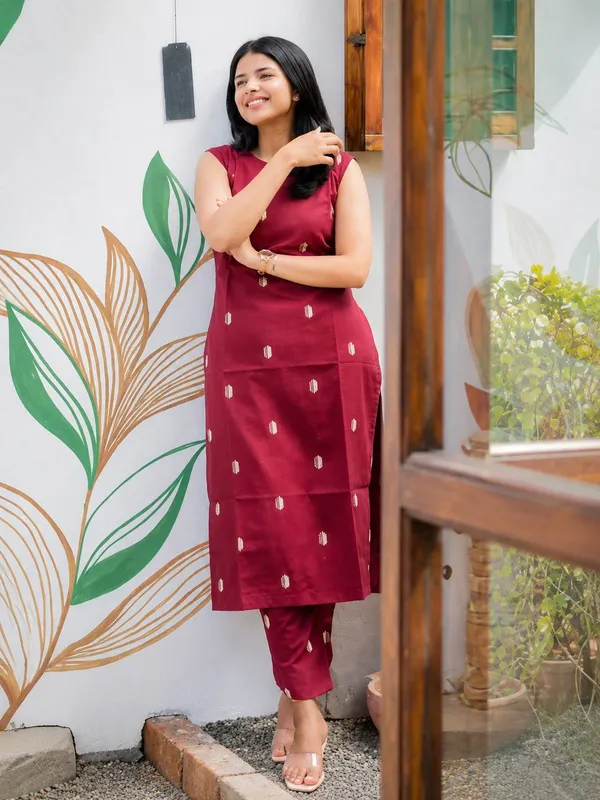 Maroon_Cotton_Kurta_Set_For_Women