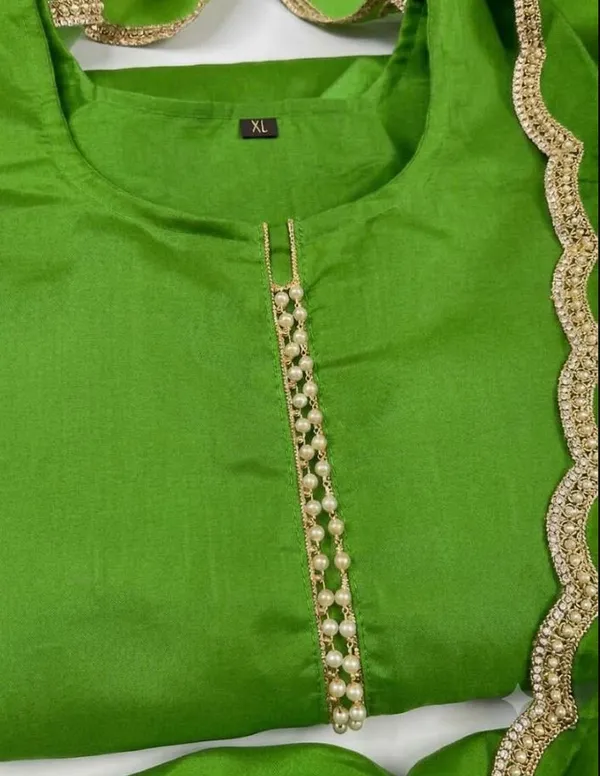 Green_Rayon_Slub_Straight_Embroidered_Kurta_Set_For_Women