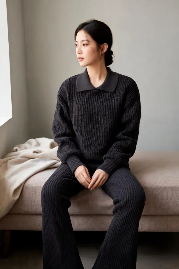 Black_Woolen_Ribbed_Relaxed_Fit_Co-Ord_Set_For_Women