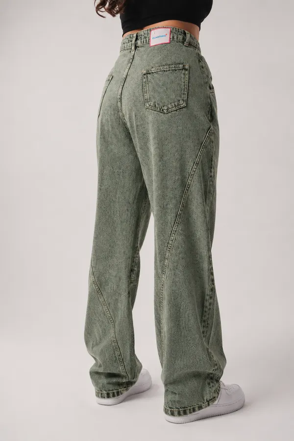 Olive_Washed_Relaxed_Baggy_Jeans_For_Women