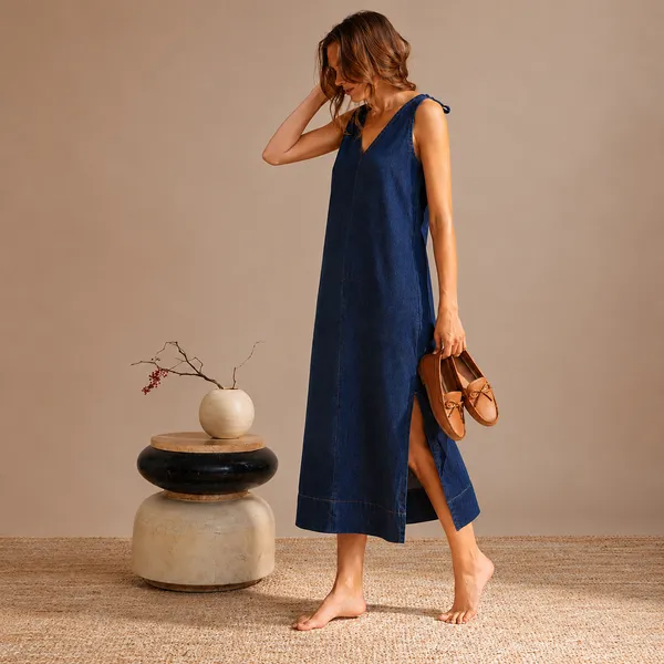 Blue_Denim_Relaxed_Sleeveless_Midi_Dress_For_Women