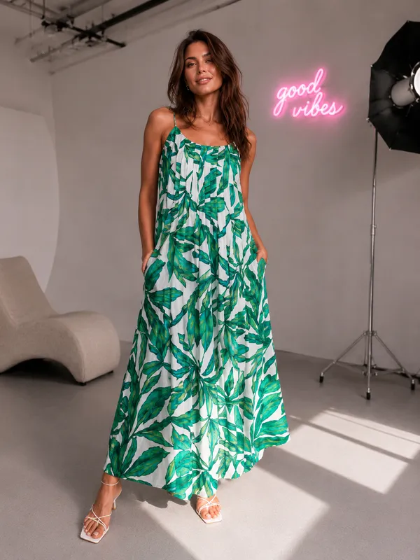 Green_And_White_Cotton_Leaf_Print_Flowy_Maxi_Dress_For_Women