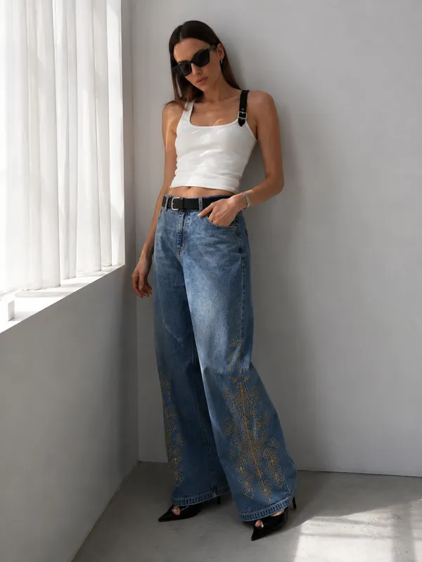 Blue_Denim_Relaxed_High-Waist_Floral_Embroidered_Jeans_For_Women