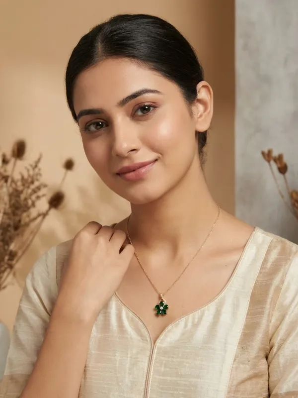 Pendants_&_Lockets_for_women