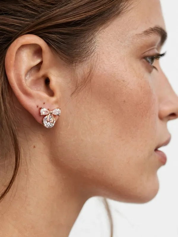 Gold_Alloy_Classic_Stud_Earrings_For_Women
