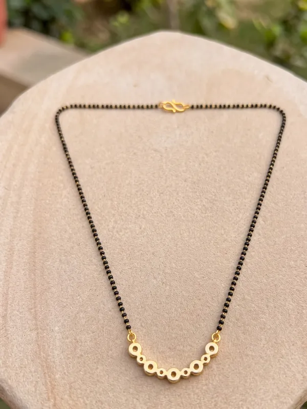 Mangalsutra_for_women