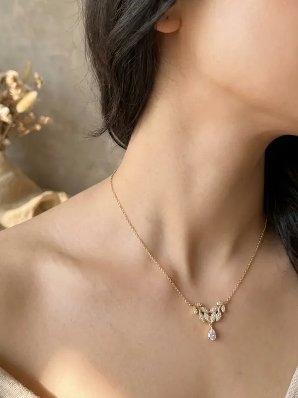 Pendants_&_Lockets_for_women