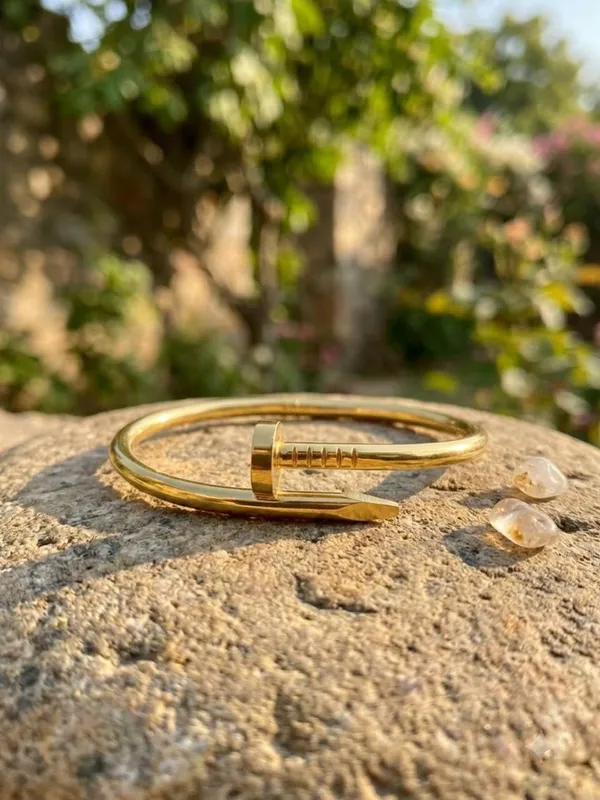 Bracelets_for_women
