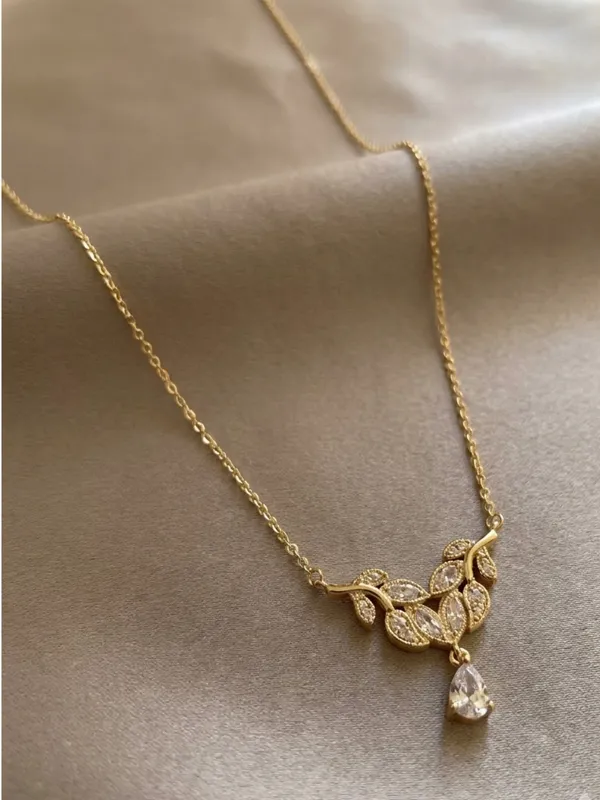 Pendants_&_Lockets_for_women