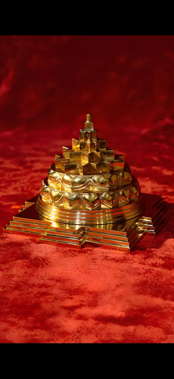 Gold_Tone_Meru_Shri_Yantra