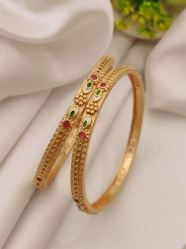 Gold_Plated_Tone_Traditional_Stone_Studded_Bangles_For_Women