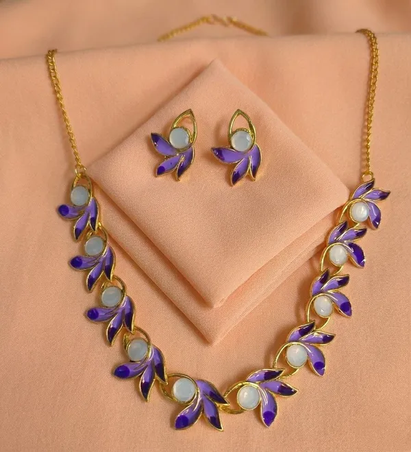 Gold_Plated_Tone_Purple_Floral_Necklace_Set_For_Women