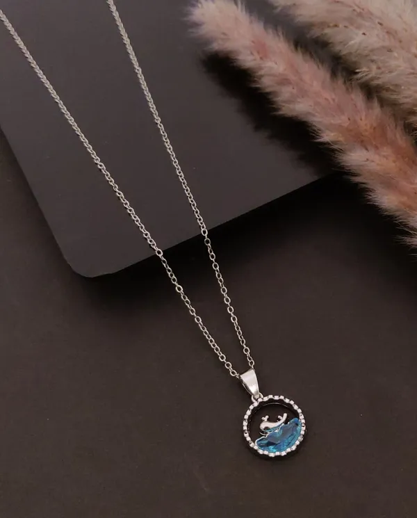 Silver_Alloy_Ocean_Wave_Pendant_Necklace_For_Women