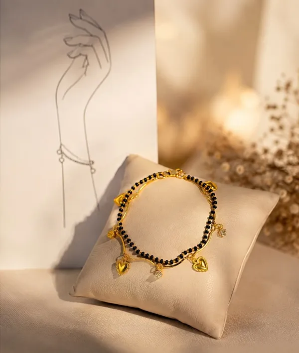 Gold_Plated_Tone_Black_Beaded_Heart_Charm_Bracelet_For_Women