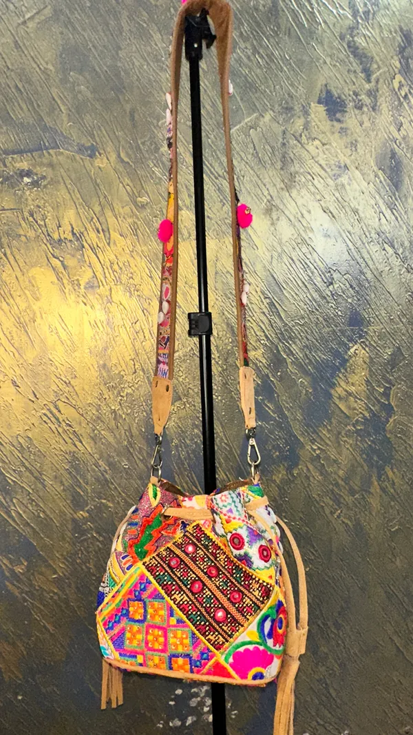 Multicolor_Embroidered_Backpack_for_Women