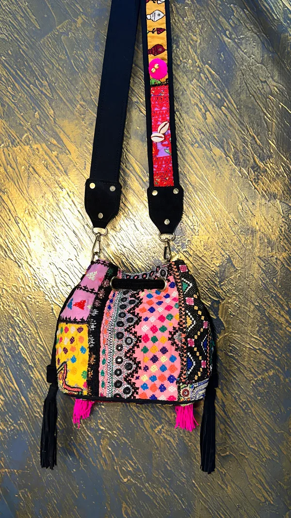 Multicolor_Textile_Embroidered_Sling_Bag_for_Women
