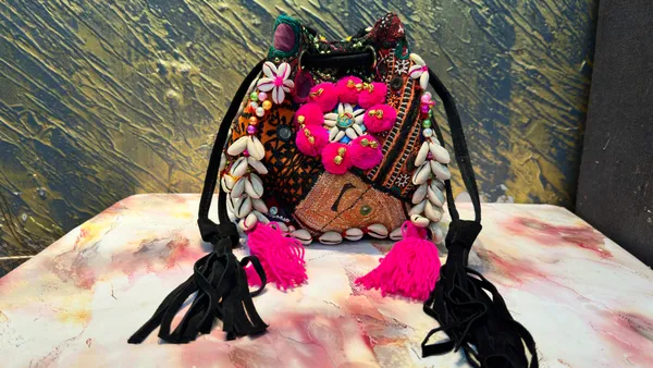 Multicolor_Embroidered_Sling_Bag_for_Women