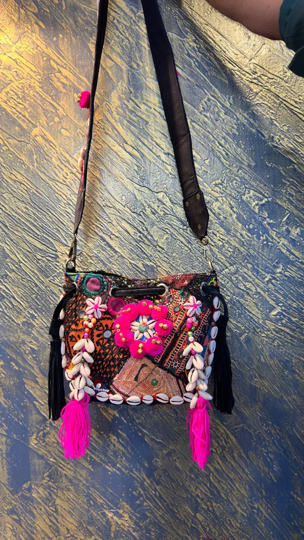 Multicolor_Embroidered_Sling_Bag_for_Women