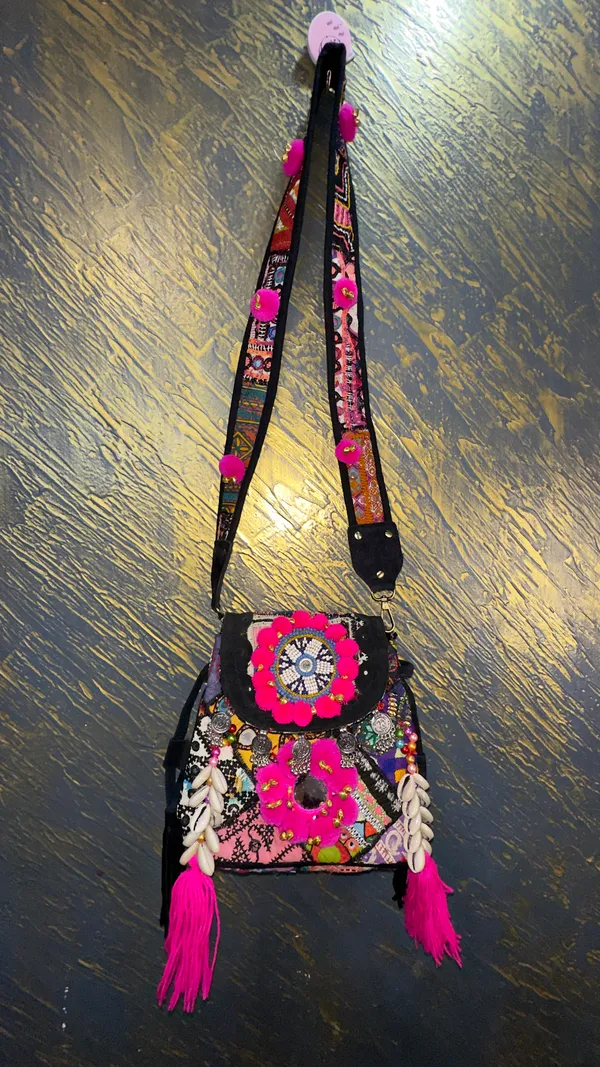 Black_Fabric_Embroidered_Sling_Bag_for_Women