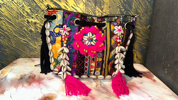 Multicolor_Textile_Embroidered_Sling_Bag_for_Women