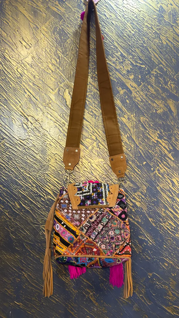 Multicolour_Embroidered_Textile_Sling_Bag_for_Women