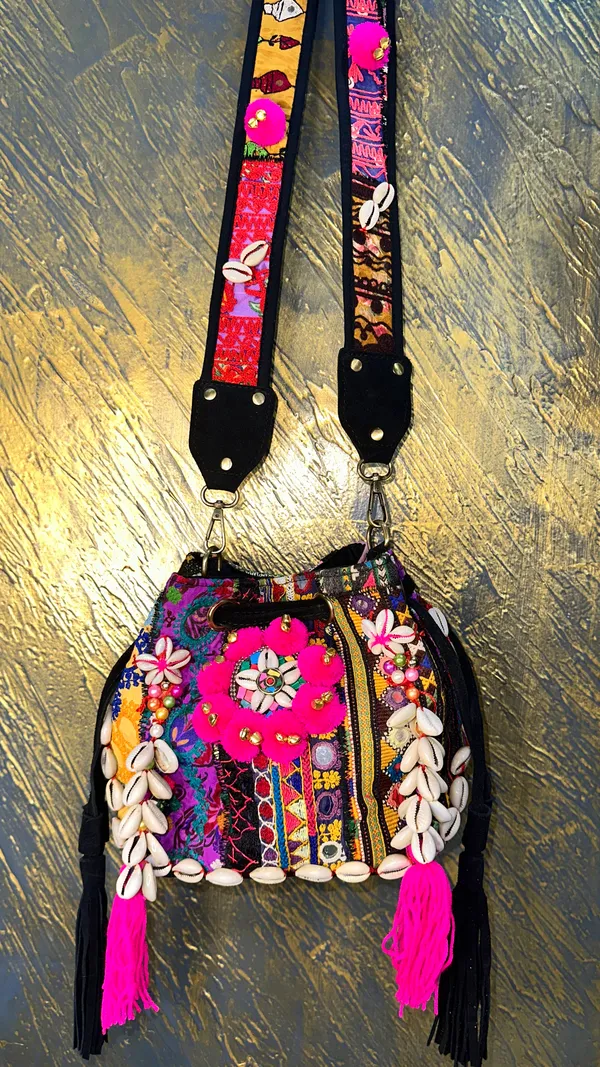 Multicolor_Textile_Embroidered_Sling_Bag_for_Women