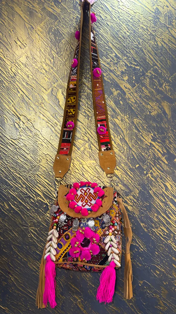 Multicolour_Embroidered_Textile_Sling_Bag_for_Women
