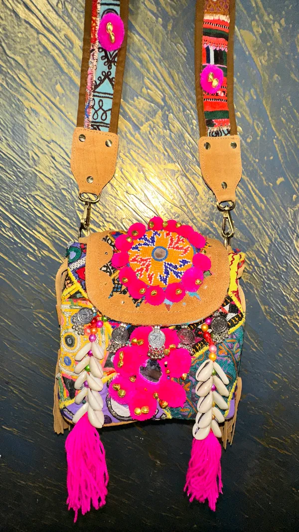 Multicolor_Fabric_Embroidered_Sling_Bag_for_Women