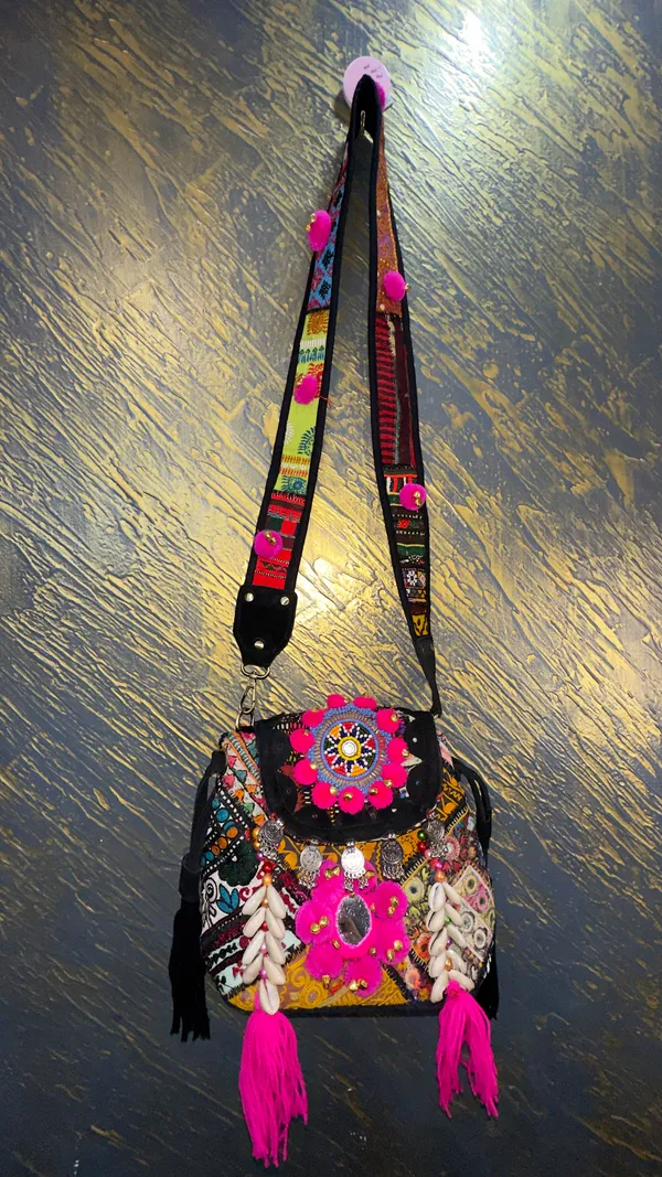 Multicolor_Textile_Embroidered_Sling_Bag_for_Women