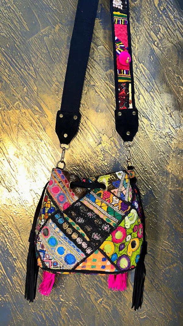 Multicolor_Embroidered_Fabric_Sling_Bag_for_Women
