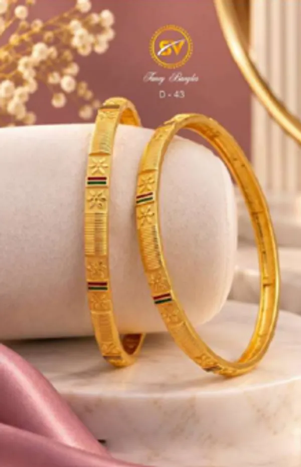 Gold_Alloy_Floral_Engraved_Bangle_Set_For_Women