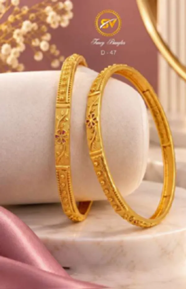 Gold_Alloy_Floral_Engraved_Traditional_Bangle_Set_For_Women
