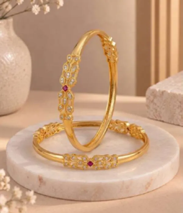 Gold_Alloy_Floral_Clear_Pink_Stone_Bangle_Set_For_Women