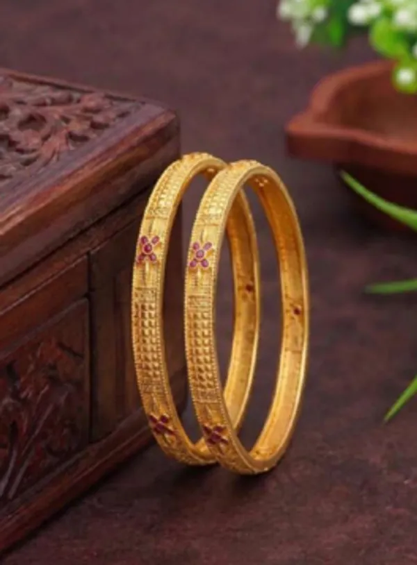 Gold_Alloy_Geometric_Floral_Motif_Bangle_Set_For_Women