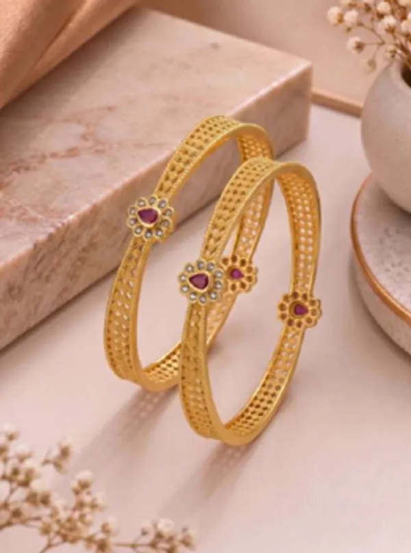 Gold_Alloy_Openwork_Floral_Embellished_Bangle_Set_For_Women