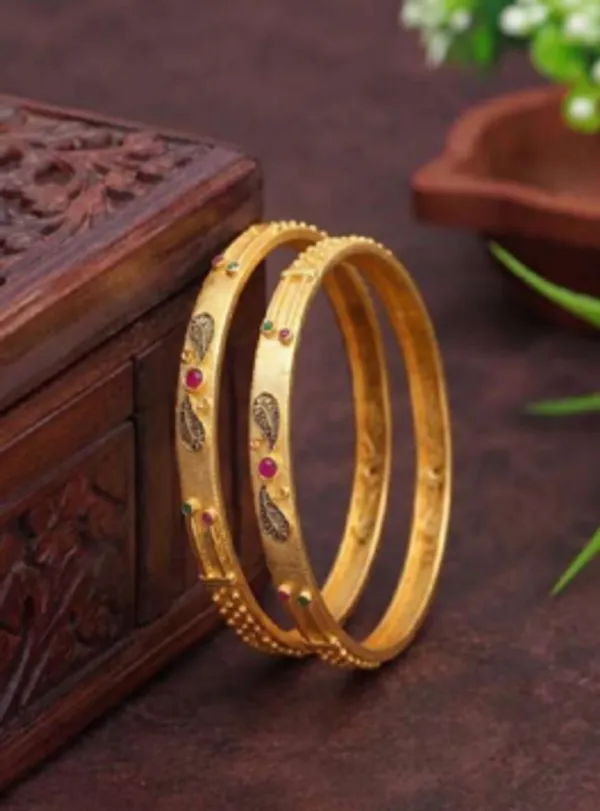 Gold_Alloy_Multicolor_Stone_Traditional_Bangle_Set_For_Women