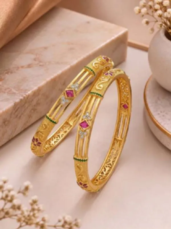 Gold_Alloy_Cutwork_Pink_Green_Stone_Embellished_Bangle_Set_For_Women