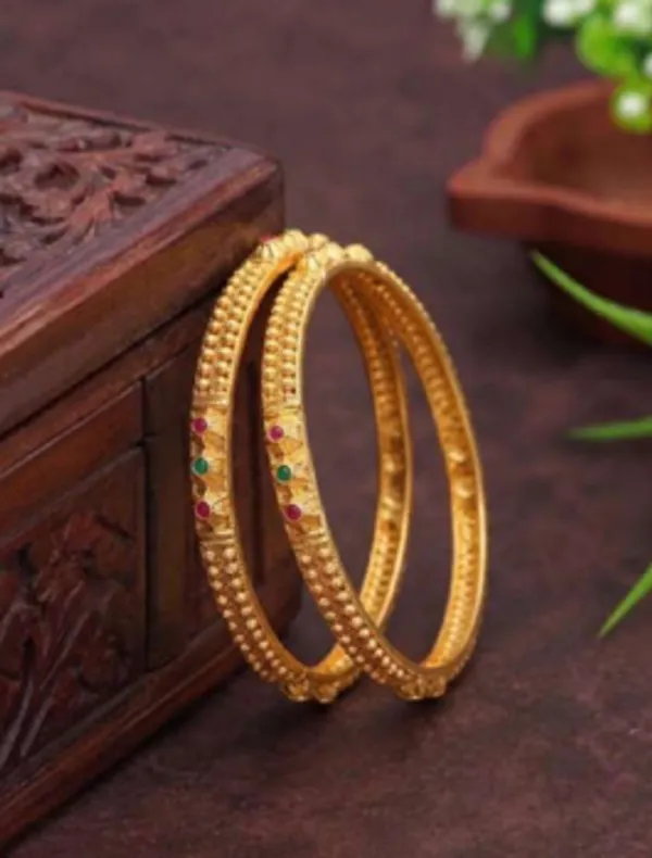 Gold_Alloy_Multicolor_Accent_Embellished_Bangle_Set_For_Women