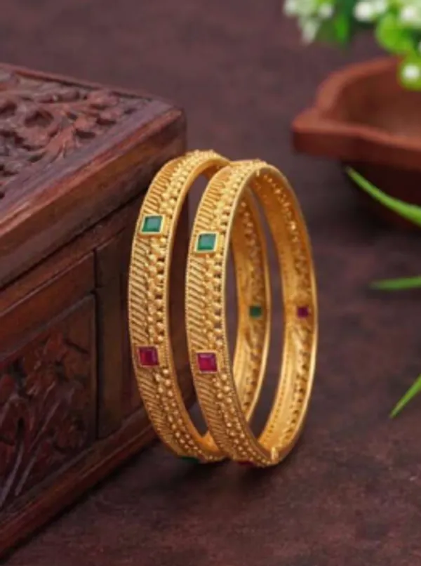 Gold_Alloy_Green_Pink_Square_Stone_Studded_Bangle_Set_For_Women
