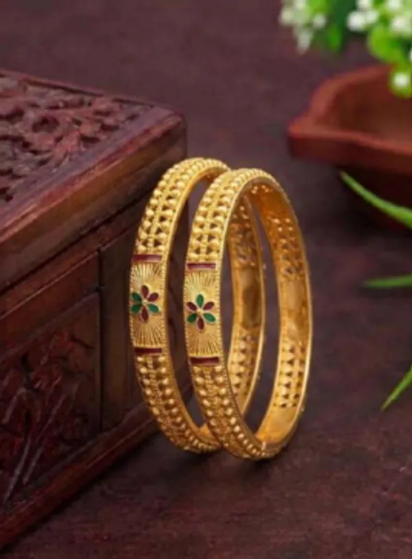 Gold_Alloy_Floral_Motif_Coloured_Accent_Bangle_Set_For_Women
