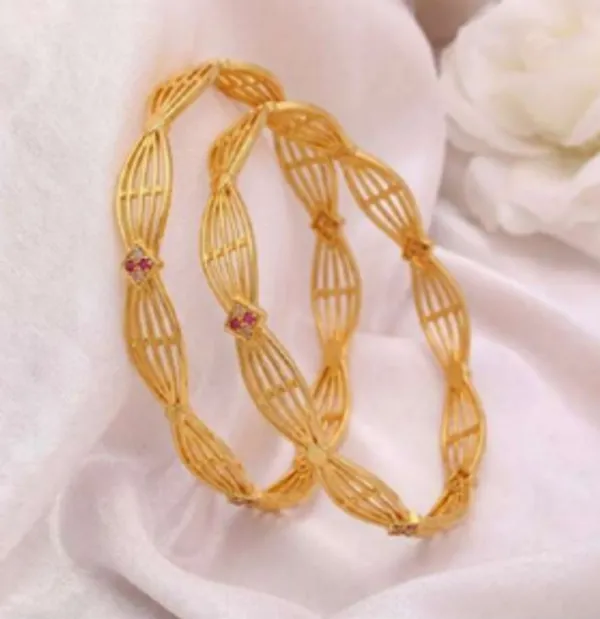 Gold_Alloy_Twisted_Lattice_Red_Stone_Openwork_Bangle_Set_For_Women
