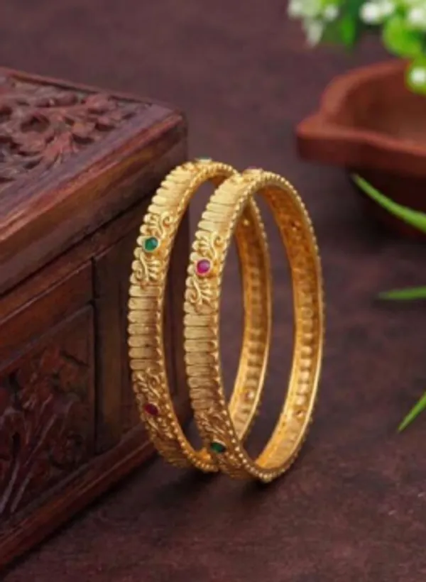 Gold_Alloy_Ornate_Multicolor_Stone_Studded_Bangle_Set_For_Women