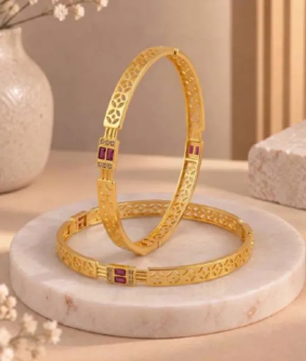 Gold_Alloy_Floral_Cutwork_Bangle_Set_For_Women