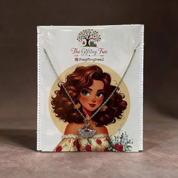 Dancing_Doll_Chain_Pendant_Set