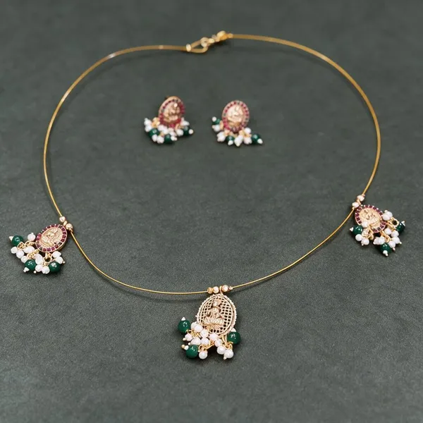 Fine_Goddess_Necklace_Set