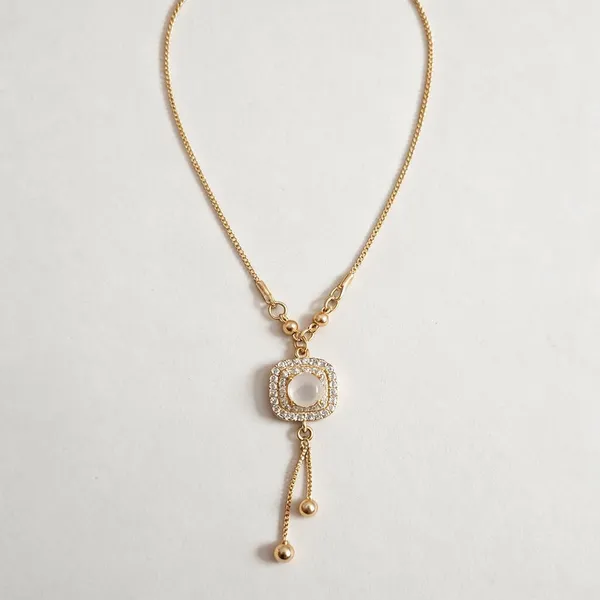 Frost_White_Pendant_Necklace