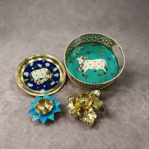 Pichwai_Tray_Thali_Diya_Combo