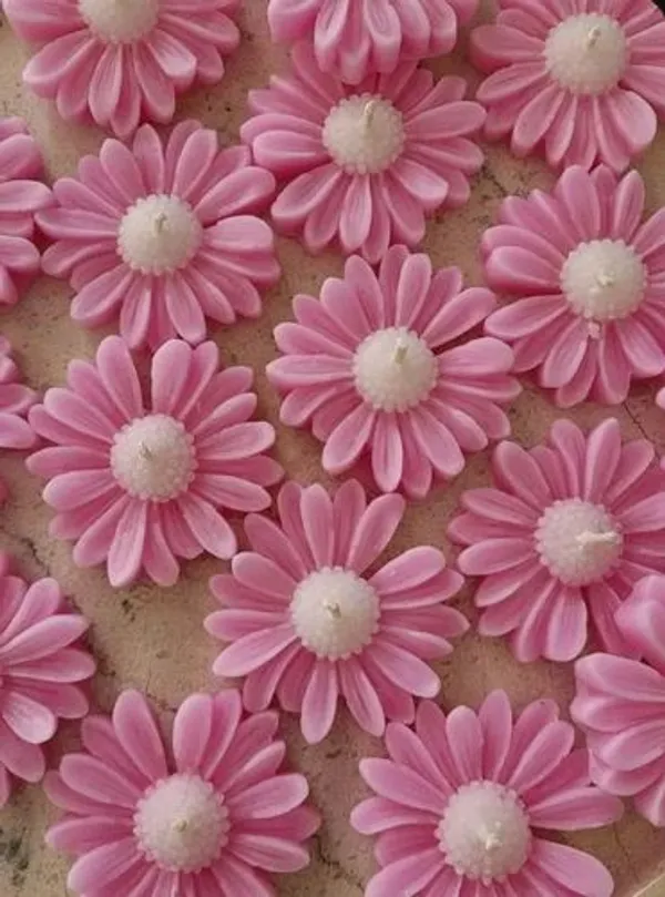 Floating_Daisy_Flower_Candle