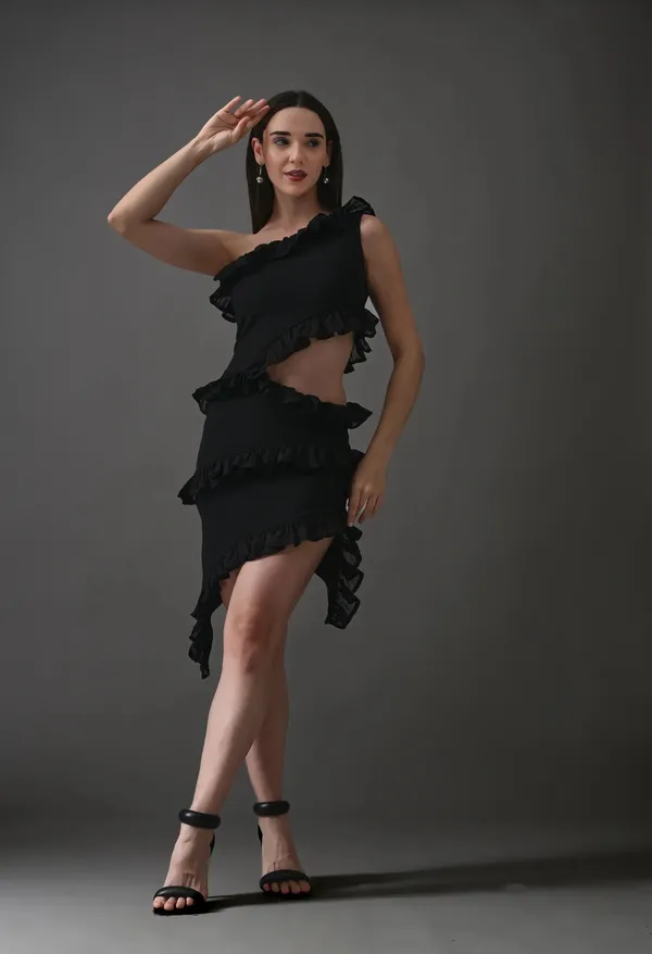 Black_Polyester_Dress_For_Women